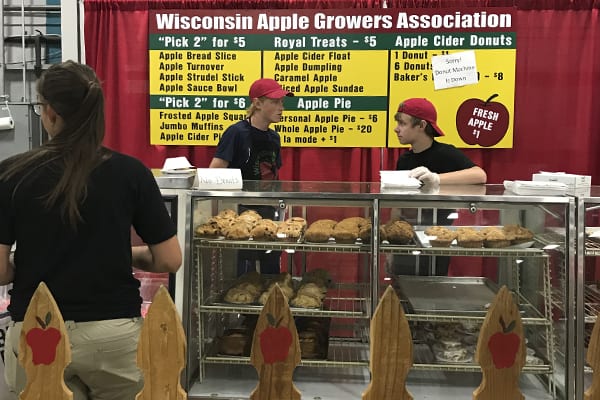 Wisconsin Apple Growers at Wisconsin State Fair