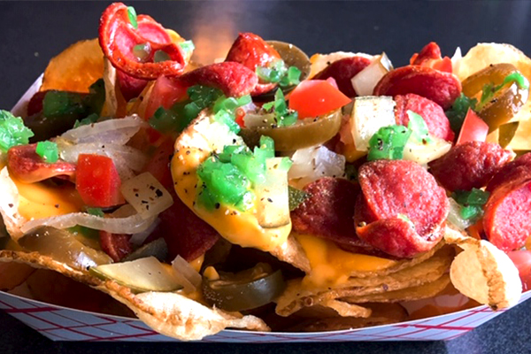 chicago.dog.nachos.600×400